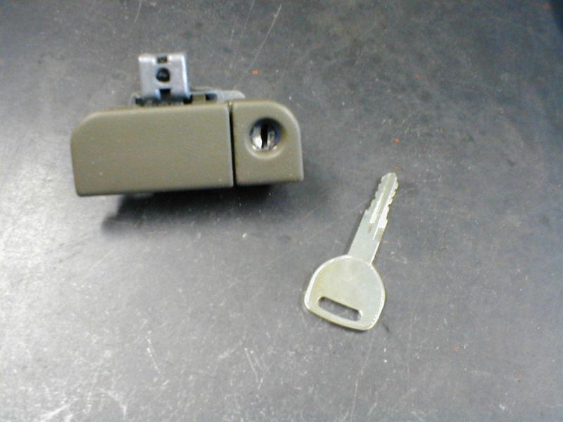 sell-1995-1998-acura-tl-glove-box-lock-in-cincinnati-ohio-us-for-us