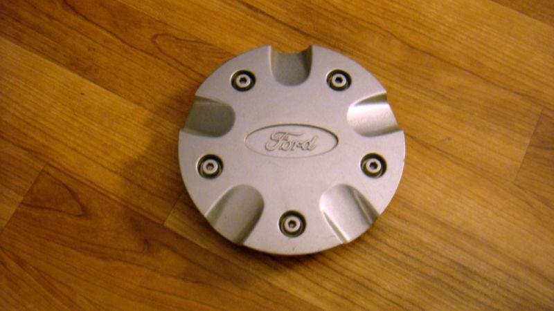 00 01 02 03 04 ford focus oem wheel rim center hub cap cover   2m51-1130-ba