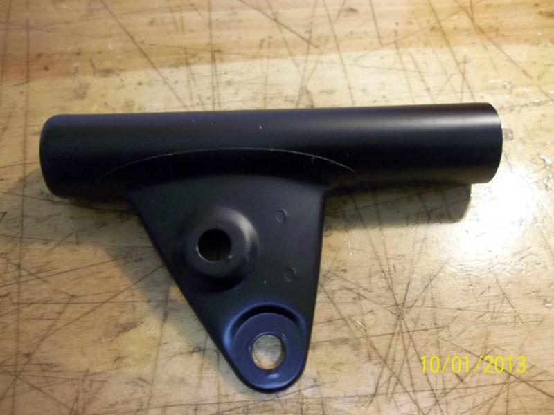 Kawasaki g3ss g3tr nos oem left fork cover headlight mount black  44033-013-21