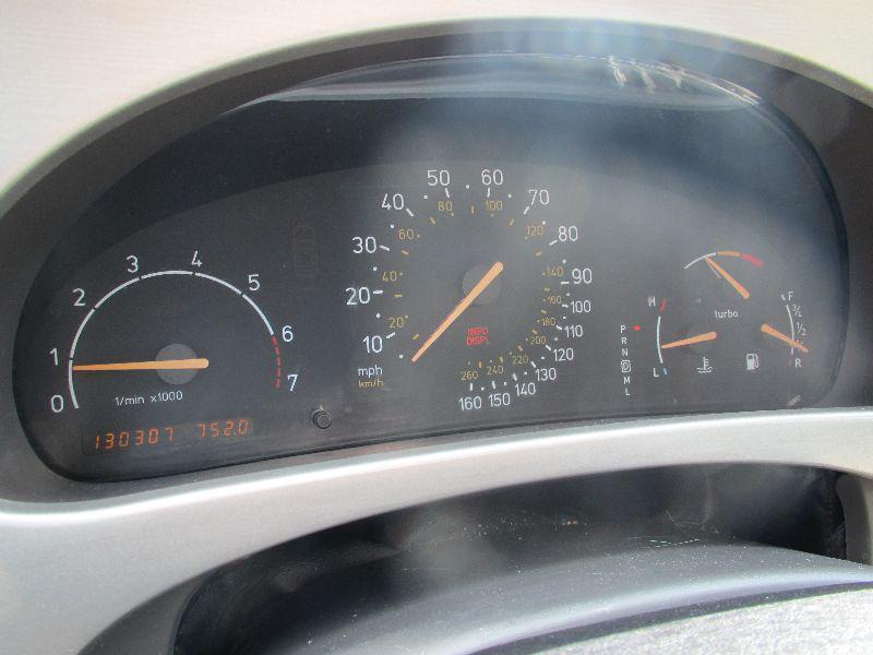 03 saab 9-5 speedometer cluster mph 6 cyl automatic 130k miles 192398