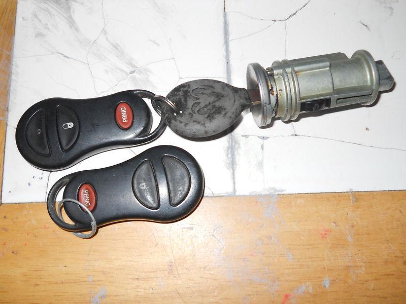 2001 -2004 chrysler pt cruiser igntion switch key and remotes