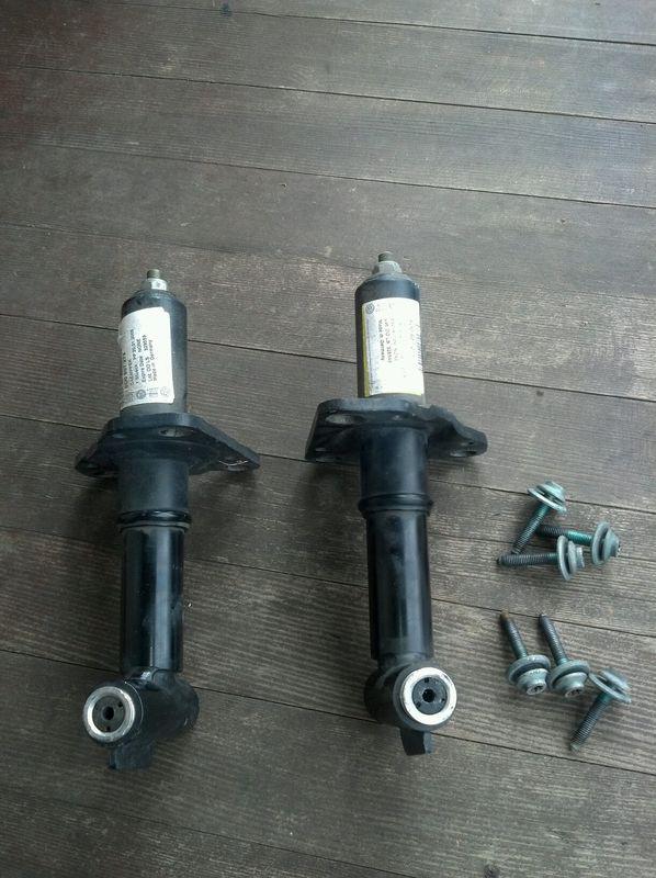 Audi a4 shock absorbers b5 2001