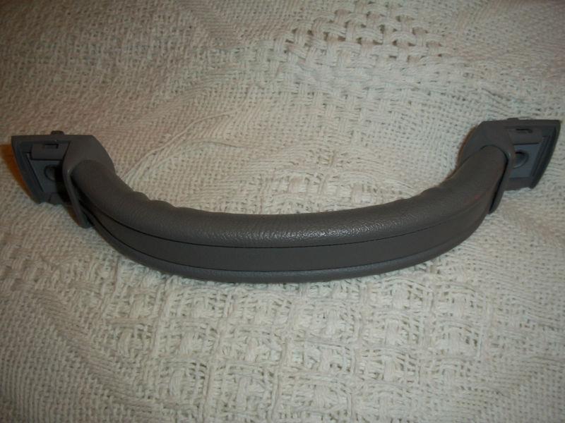 1996 chevy blazer right passenger over the door grab it handle "oh crap" handle