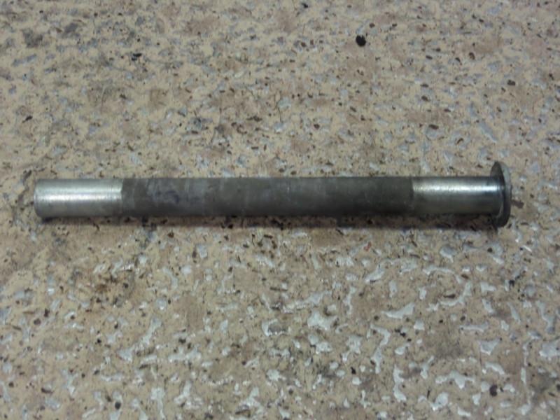 1984 honda vf1100 engine mounting bolt