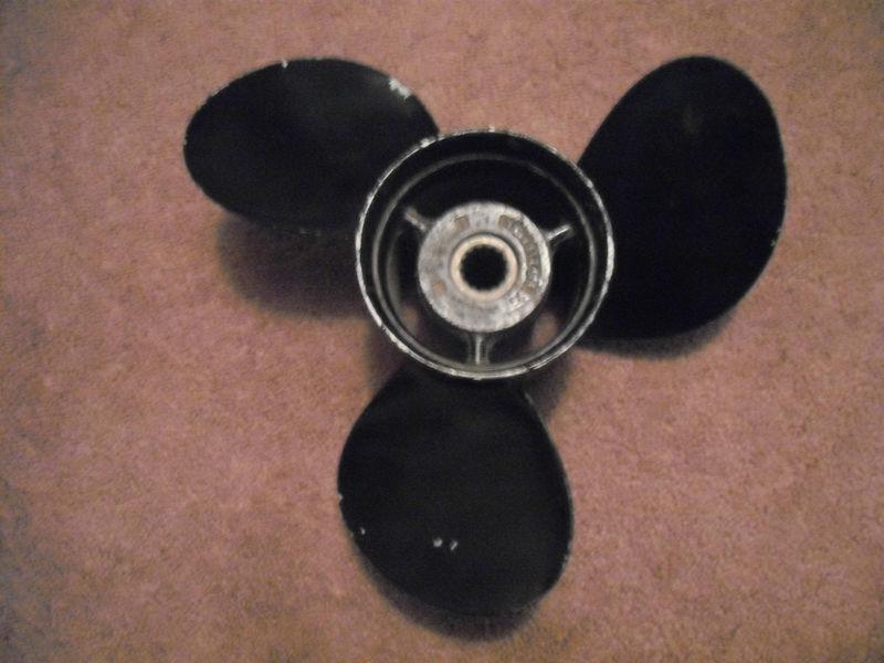 Mercury propeller 48.78120 a40l 19p in good used cond.