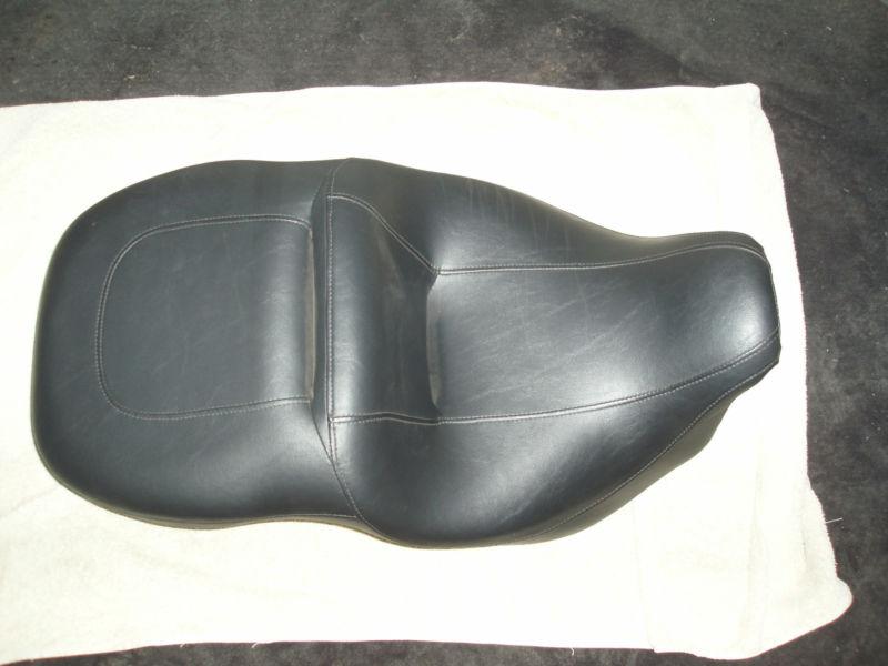 Street glide road glide harley touring seat