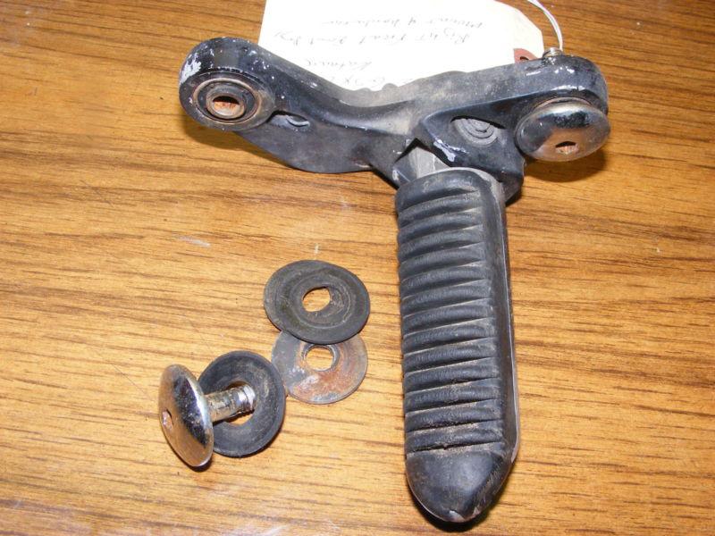 88 suzuki gsx600f katana front foot peg and bracket right