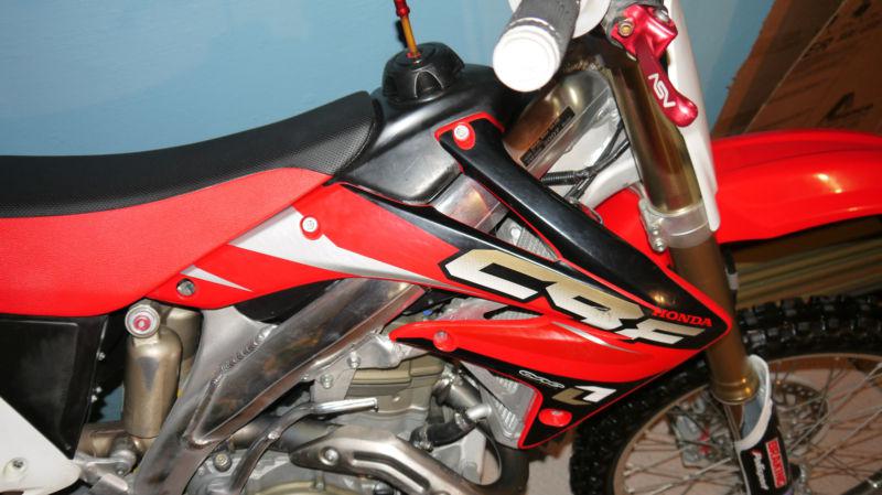 Honda crf shrouds very good condition 