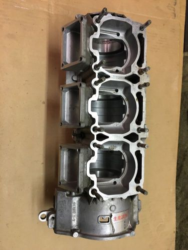 97-2006 yamaha  snowmobile 700 sx triple v-max xt xtc   crankcase 8ch prototype