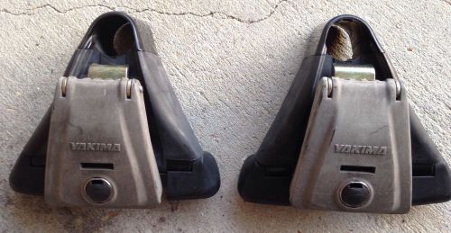 Yakima q towers for roof racks - set of two (2)