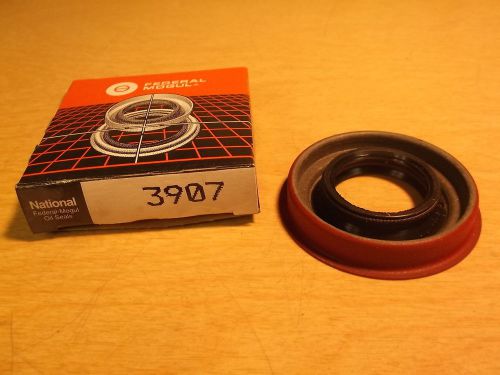 New federal mogul 3907 output shaft seal *free shipping*