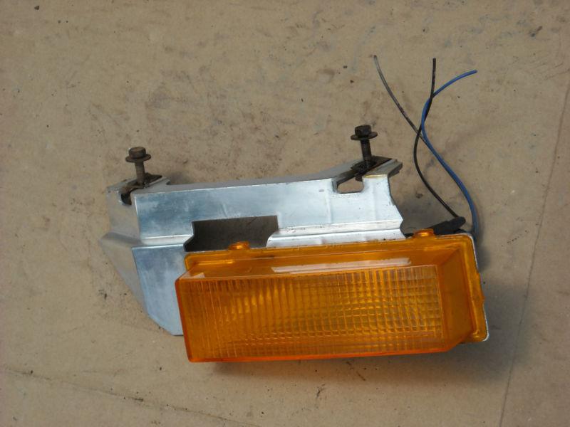 92 oldsmobile eighty eight 88 side marker lamp r/f