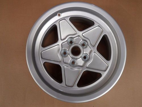 Ferrari  308 pattern wheel rim 16&#034;