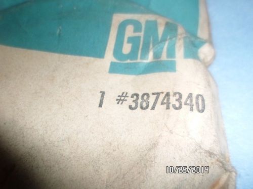 Nos gm 1965 66 chevrolet series 50 seal assy inner bearing oil3874340