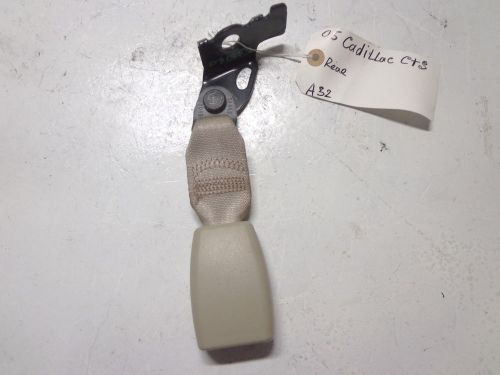 2005 cadillac cts rear seat belt