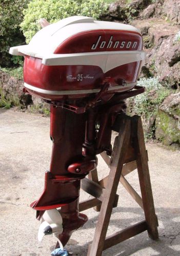Johnson 35 seahorse outboard motor 1957 all original dual hose pressure gas can