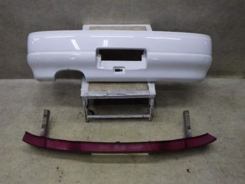 Nissan skyline 1996 rear bumper assembly [0715100]