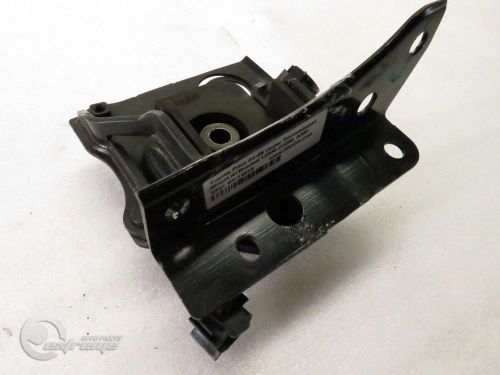 Toyota prius 04-09 upper transmission mount w/ bracket 12306-21030