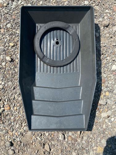 Late omc cobra / volvo penta carb plastic cover # 915748 gm 454 king cobra