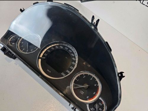 Mercedes benz w212 cdi speedometer instrument cluster 2129004104 s212-