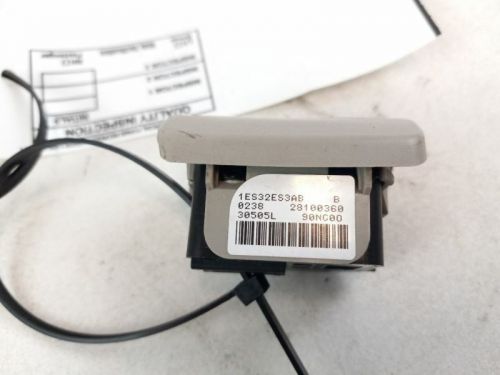 2008 chrysler town country rear right power sliding door switch