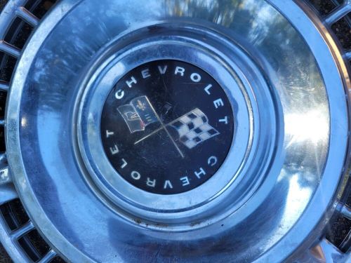 Lot of 3 vintage 1950&#039;s 1960&#039;s chevrolet corvette 14&#034; wheel cover hubcaps