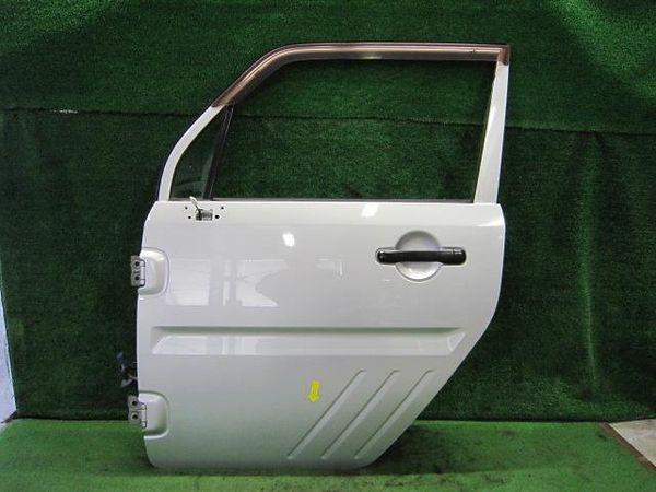 Daihatsu naked 2000 front left door assembly [3513200]