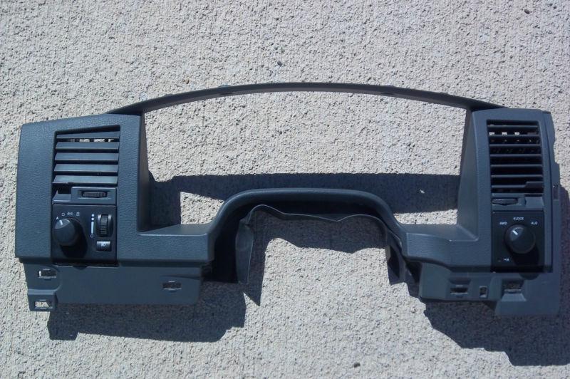 2005 dodge durango dash instrument panel cluster bezel trim with switches