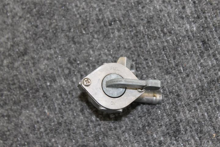 2005 rmz 450 rmz450 petcock fuel valve assembly 05 06 07