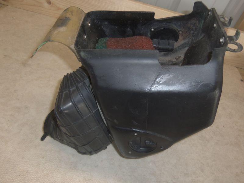 Kawasaki kx 250   airbox w/ filter  kx 250   90