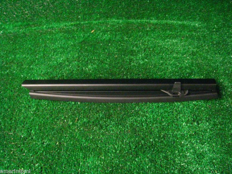 2006 bmw e53 x5 passenger side rear up-right retractable sun shade