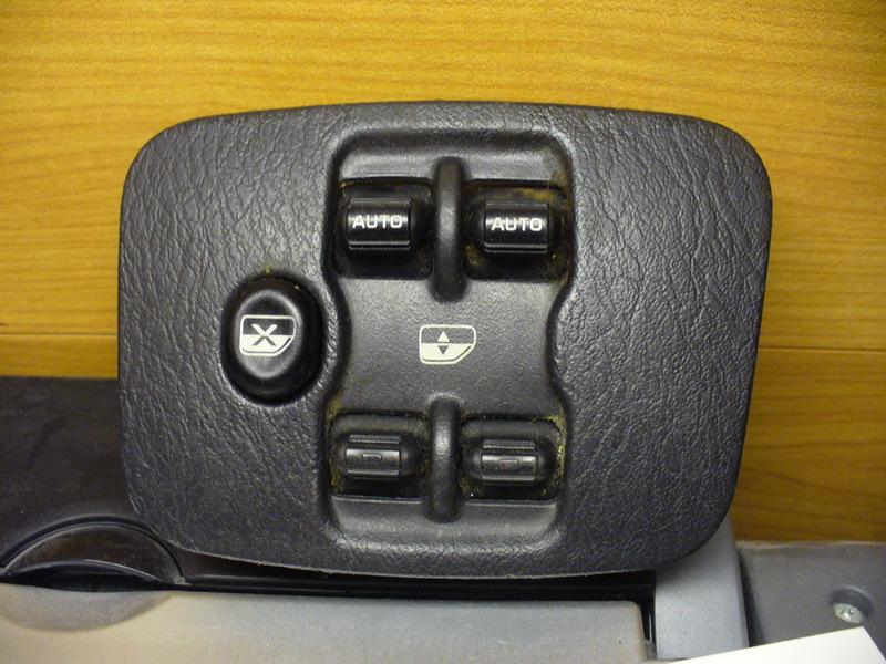 02 - 07 jeep liberty power window switch center console