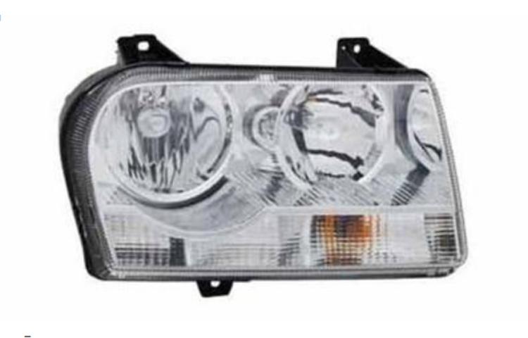 Chrysler 300 - rh headlight 2009