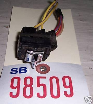 Mercury 93 grand marquis window switch right/front 1993