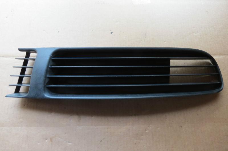 Read first 98-01 vw passat front bumper grille right passenger oem # 3b0 853 678