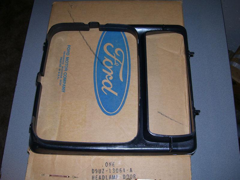 New 1979 ford econoline van headlamp door d9uz-13064-a.