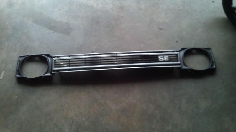 Toyota starlet kp60 kp61 kp62 jdm grille (used) very rare!!! 1978 1984