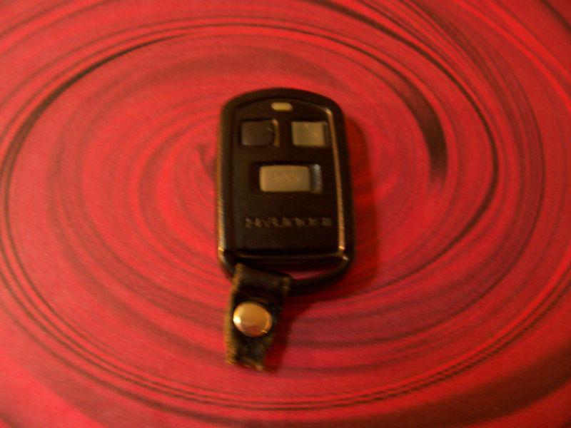 1 keyless remote 00 01 02 03 hyundai xg300 xg350 fcc id: osloka-220t