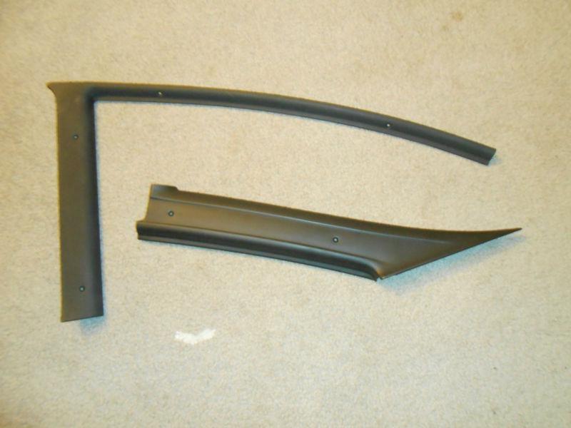 1960 chevrolet 2 door  rear window trim for biscayne, bel-air, impala, lt or rt