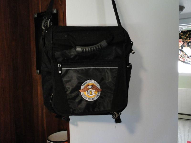 Harley-davidson hog cross body pack