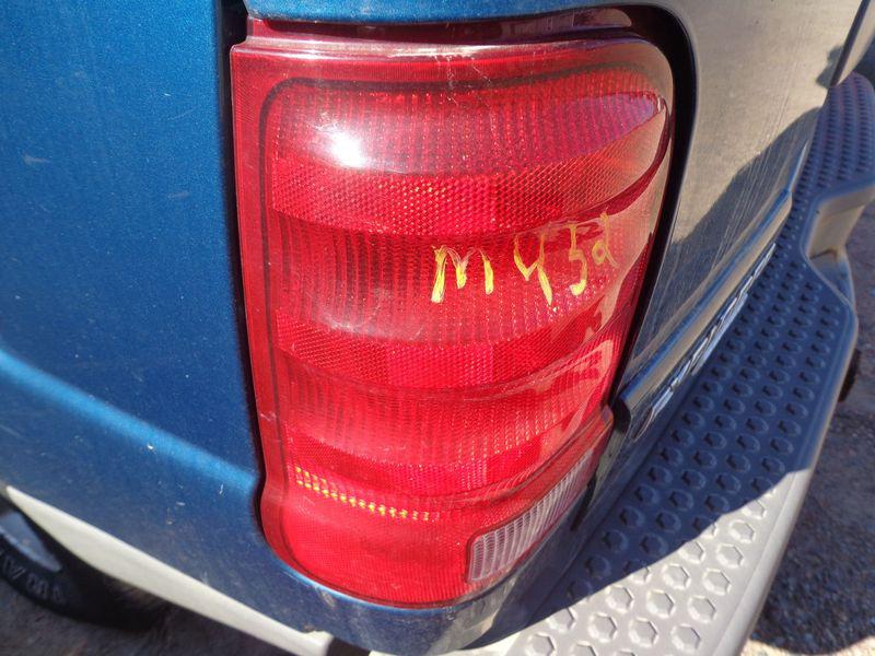 Left tail lamp assembly explorer 2 door sport 2001