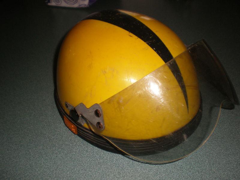 Vintage childs scooter ski doo yellow & black plastic helmet w/ flip down sheild