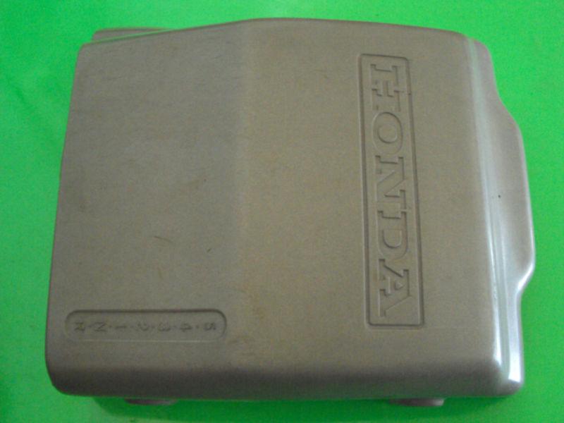 Honda foreman 400 4x4 01 engine cover side cover left