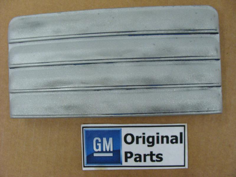 69 70 71 72 chevy nova orig gm fender louver vent trim