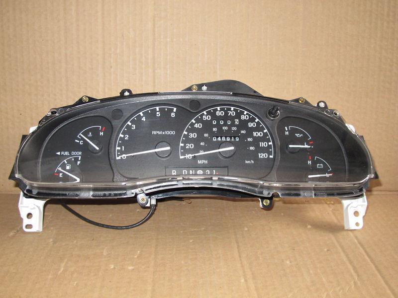 00 01 ford explorer mercury mountaineer speedometer cluster 46k