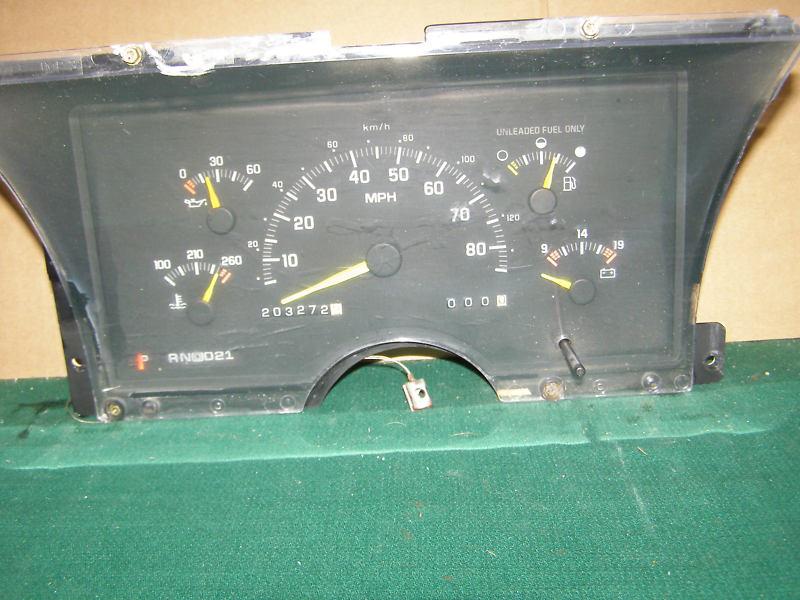 1994 1995 dodge caravan  plymouth voyager speedometer cluster  204k  w/o tach