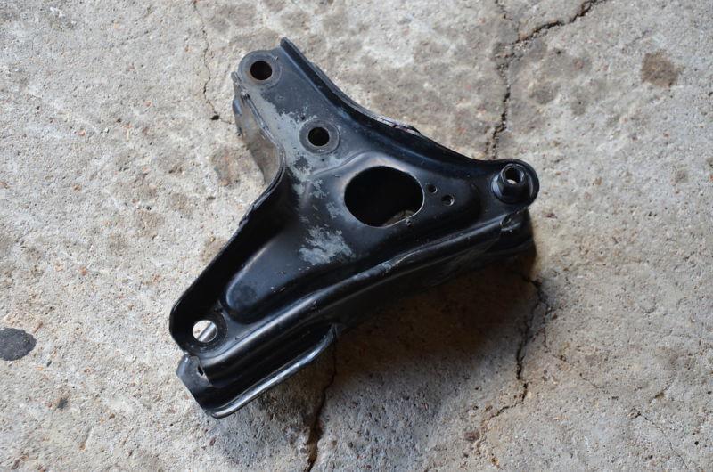 1994 honda del sol 5 spd b16a3 rear t bracket mount bracket