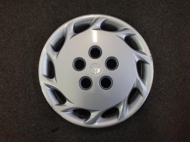 97 98 99 toyota camry wheel cover 4 cyl 10 hole