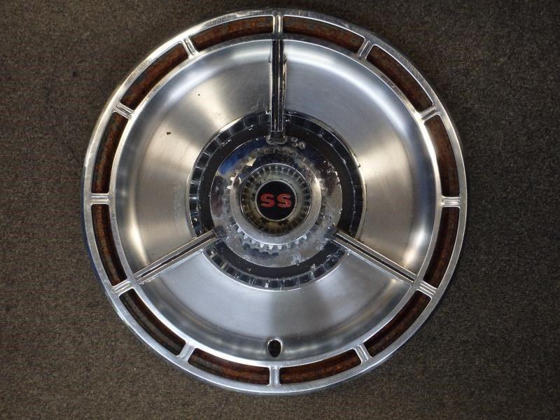 64 chevelle wheel cover w/o wire type ss