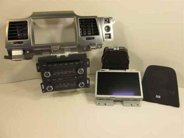 Lincoln mks navigation cd player radio w/ac control oem